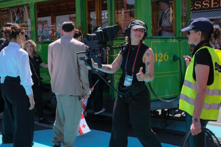 home 91871112 cbbd 4b93 b9a1 b50b9905aefc